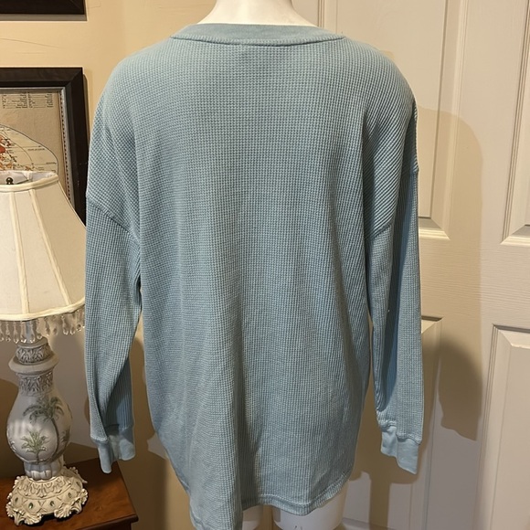 1X Bundlle Flannel and Thermal L/S shirts. Nearly New Warm and Soft - Picture 4 of 15